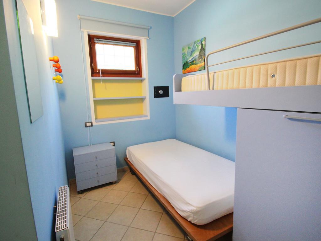Apartment Hermitage-5 By Interhome Porto Valtravaglia Habitación foto